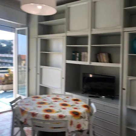 Apartamento ^*flaminia Attico^* Zona Foce Centro Sanremo! 4 Posti Letto!